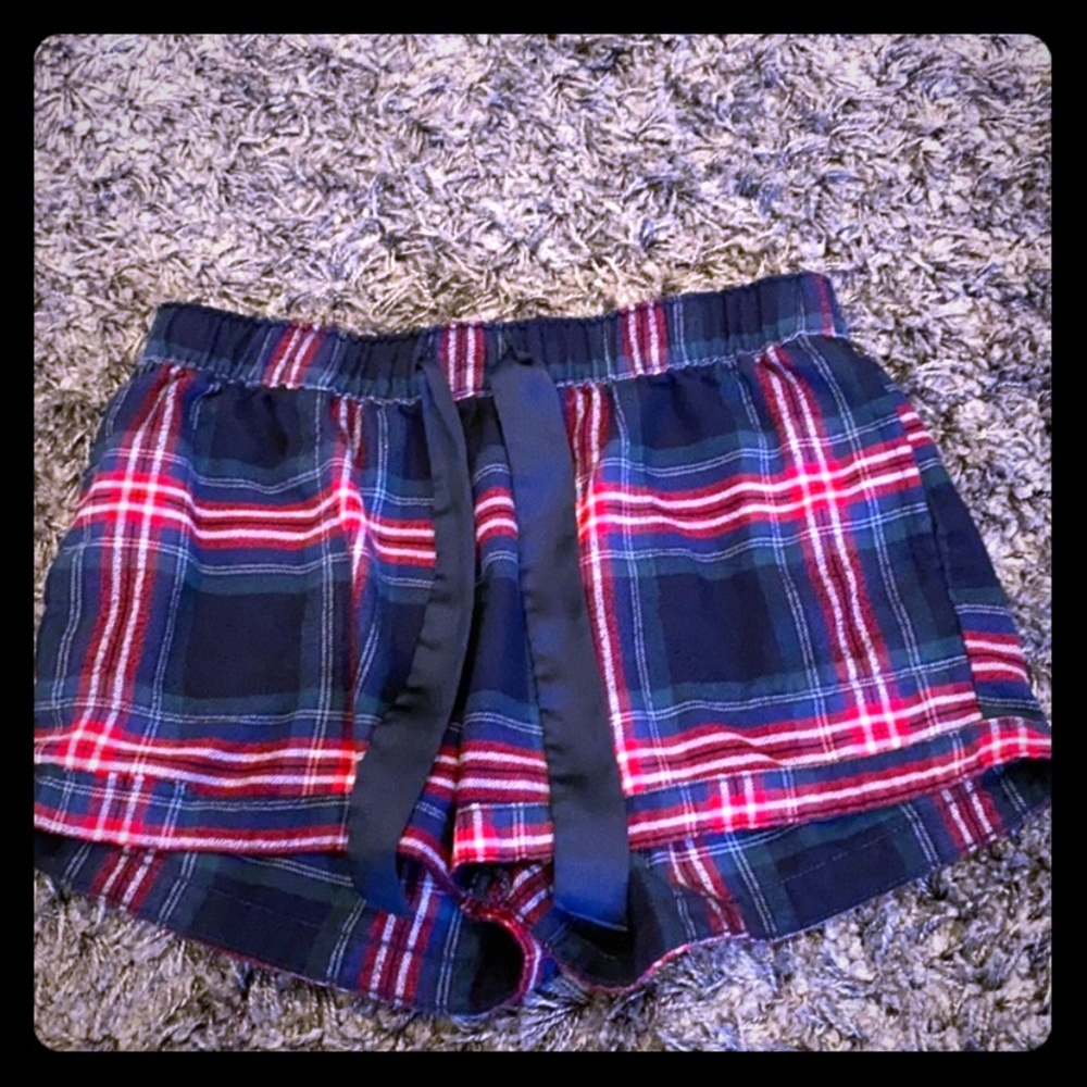 Large Hollister pajama shorts